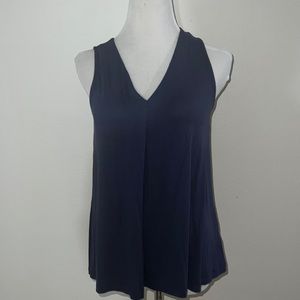 🆕 Women’s Blue Jones New York sleeveless Blouse